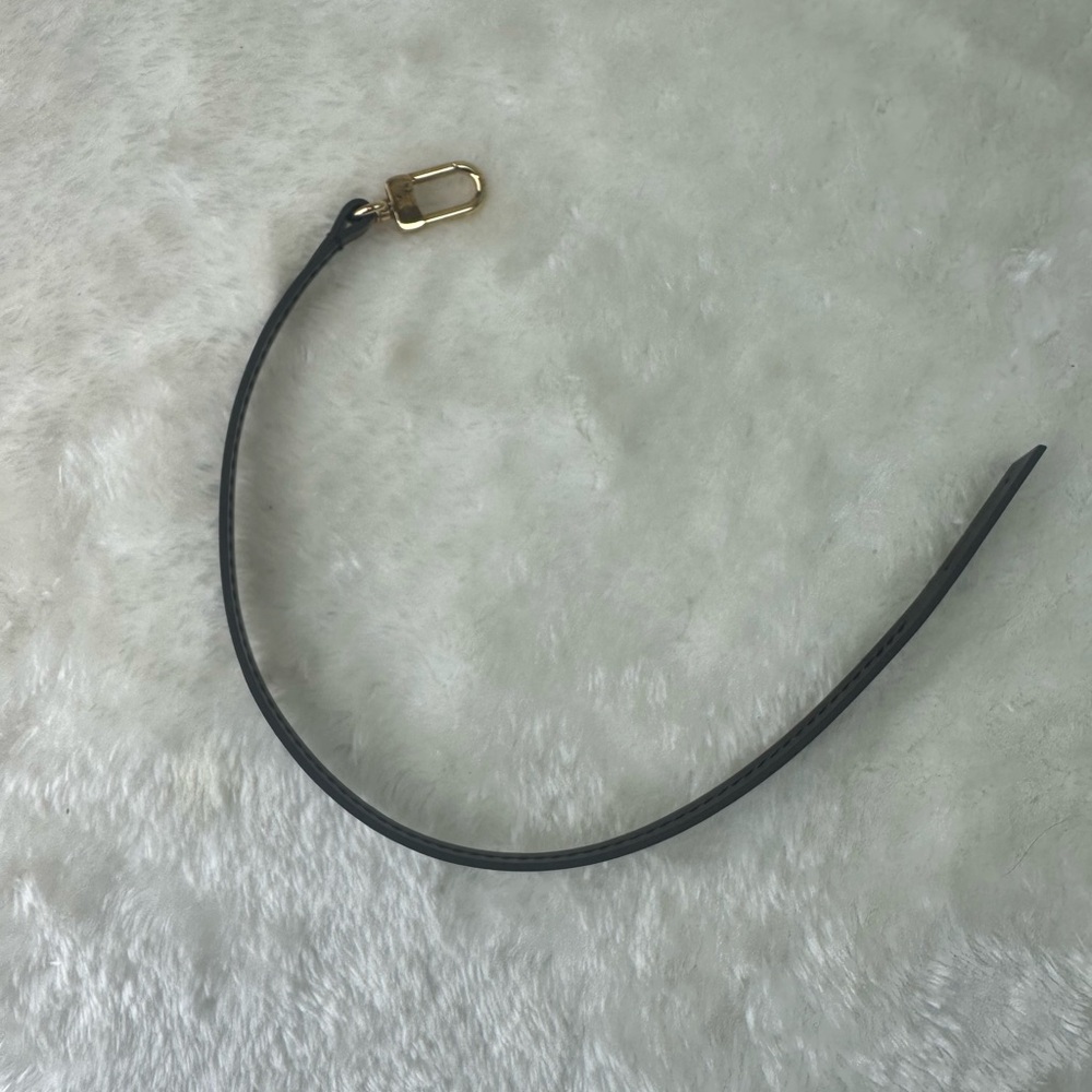 Louis Vuitton pouch strap - Picture 6 of 7